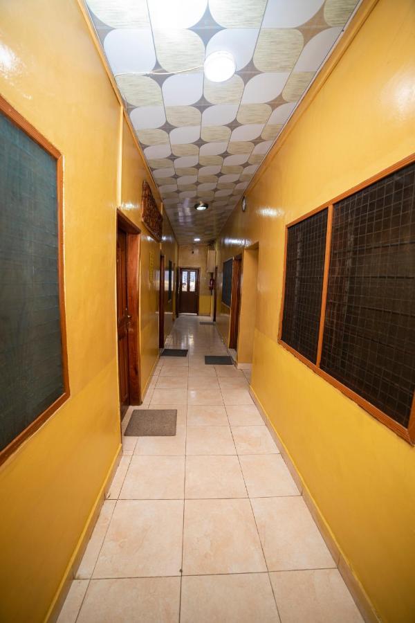 Bombay Hotel Acra Exterior foto